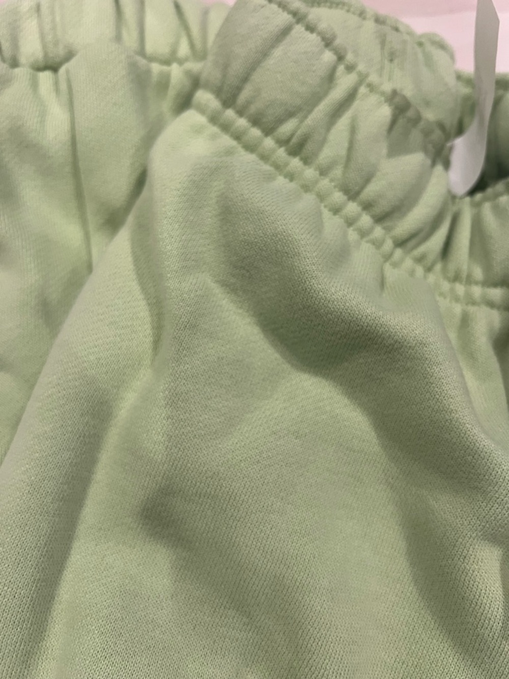 Lululemon scuba oversized jogger lemongrass in small - new - Picture 4 of 5